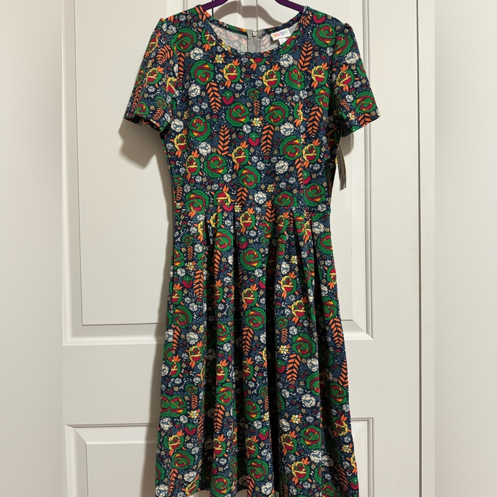 NWT LuLaRoe Amelia dress, size large